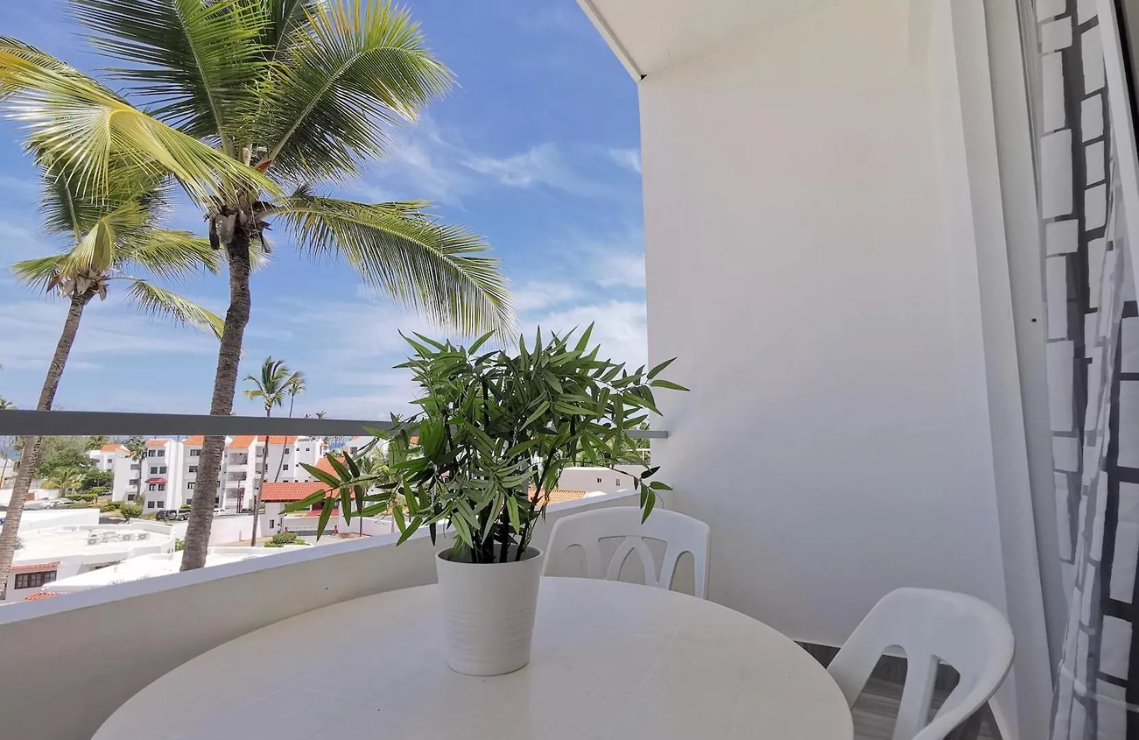 Serenity Studios Playa Los Corales Punta Cana 5*,