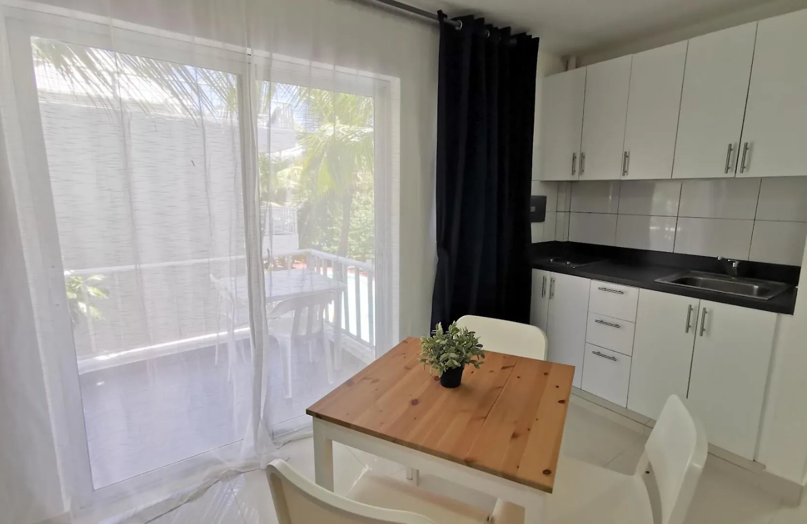 Hotel Serenity Studios Playa Los Corales Punta Cana